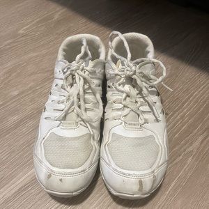 Halo Nfinity cheer shoes